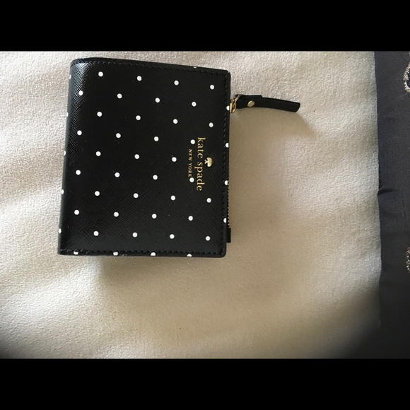 Kate Spade compact Wallet, black & white - Picture 2 of 5